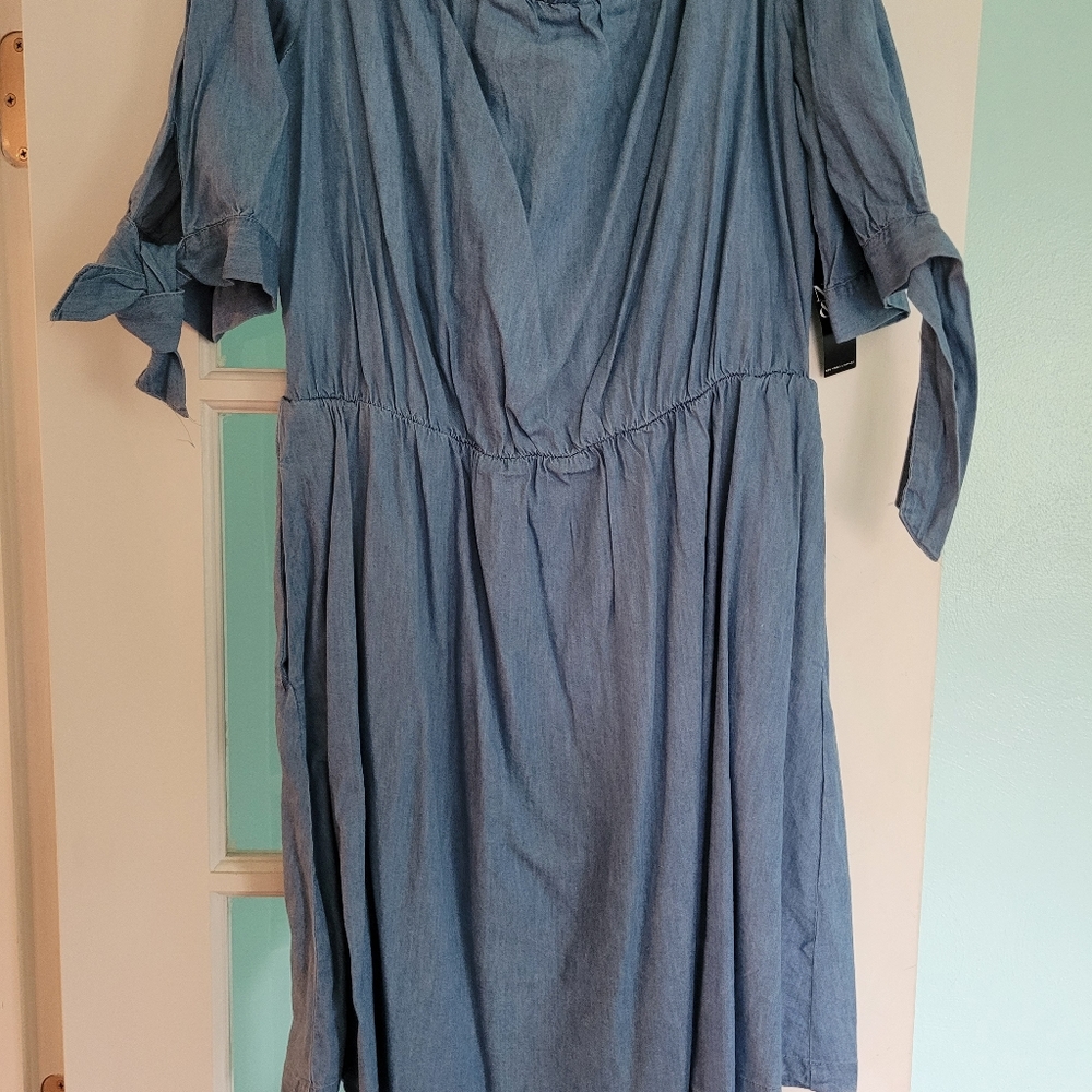 Off-shoulder blue dress